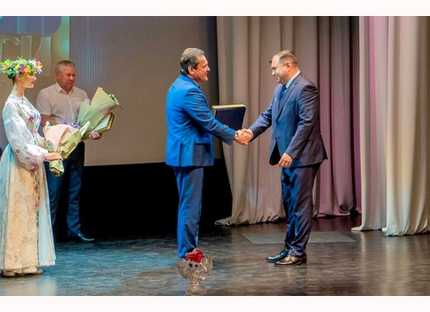 Кобринскому маслодельно-сыродельному заводу вручены награды победителя конкурсов в области качества