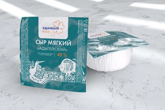 Сыр мягкий "АДЫГЕЙСКИЙ" 45% цилиндр